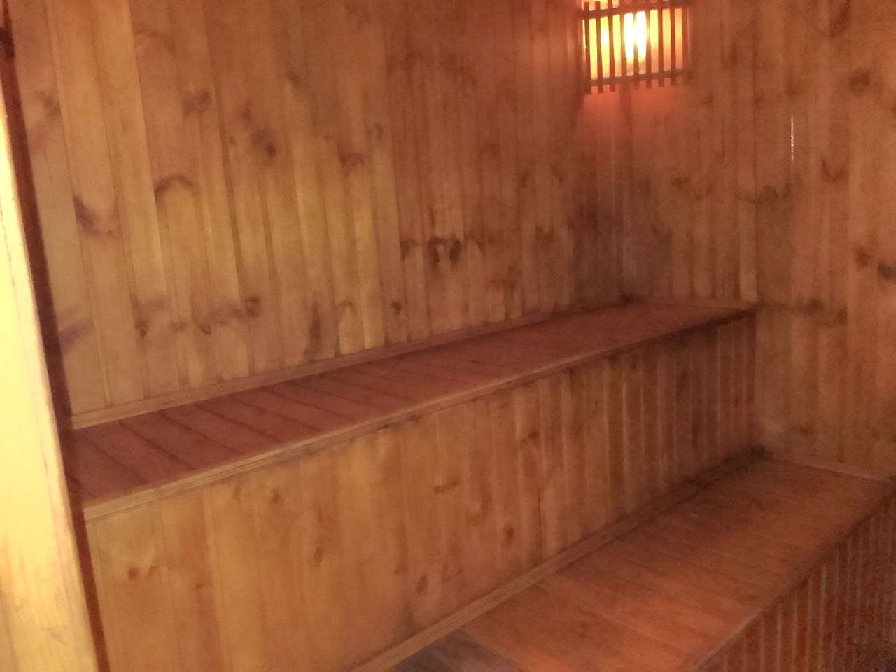 Фото Продам комплекс с саунами и комнатами отдыха + офисное помещение, в г. Ровеньки, ул. Гоголя (р-н «Пищевкусовой фабрики »)