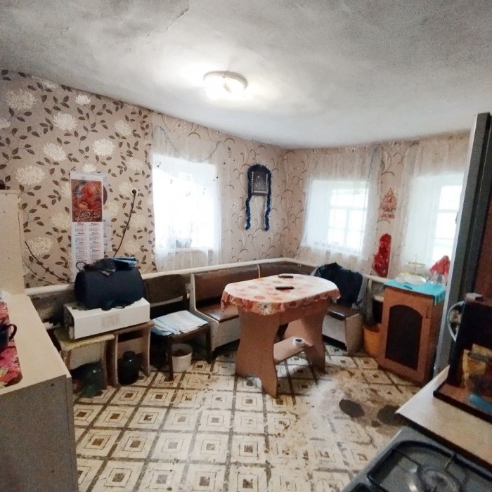 Фото Продам дом в центре Луганска ул. Лермонтова ( район Центральный рынок).