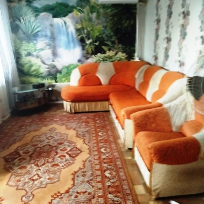 6068 Продам 2х комн. квартиру в р-не маг. "Фоксмарт"