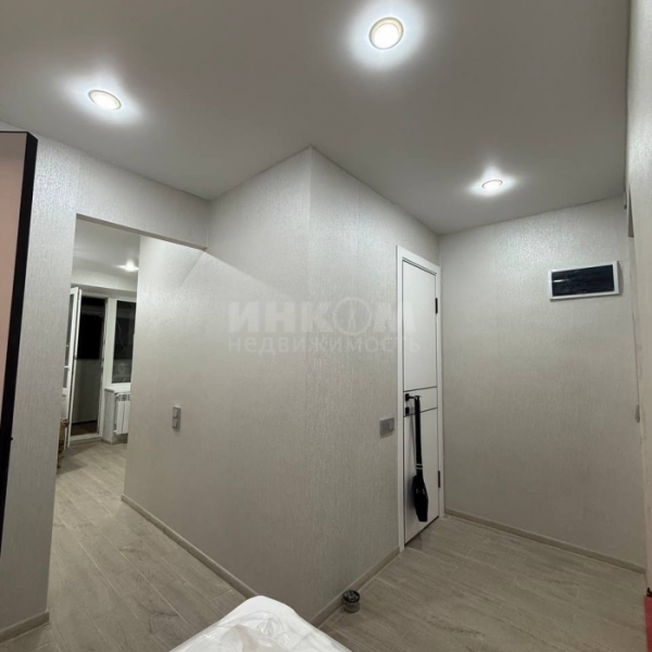 Фото Продам 1к квартиру на кв.Пролетариата Донбасса ,3/9эт