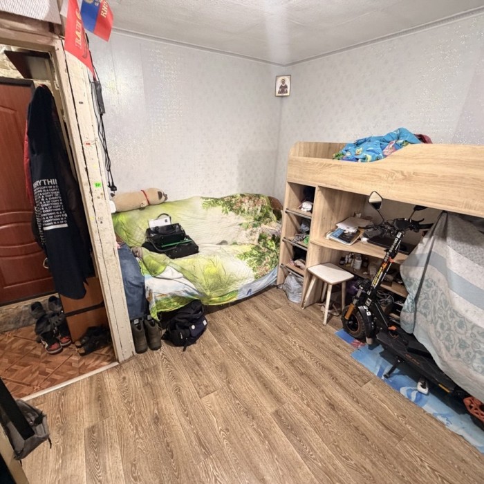 Фото Продам 1- к квартиру (малосемейка) 25 кв. м. , Луганск кв. Восточный (р- н кольца кв. 50 летия Октября).