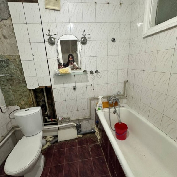 Фото Продам 3-х комнатную квартиру на кв. Луганский 1/5 эт. общ. 57 кв. м. ( рядом со спортинтернатом)