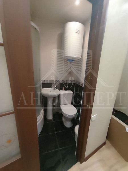 Фото Сдам посуточно 1 комнатную квартиру в Стаханове (ул. Н. Курченко)