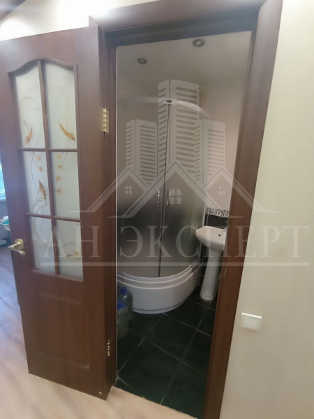 Фото Сдам посуточно 1 комнатную квартиру в Стаханове (ул. Н. Курченко)