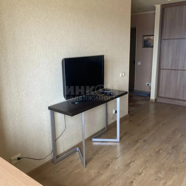 Фото Продам 1комн квартиру в г Луганск кв 50-Лет Обороны Луганска