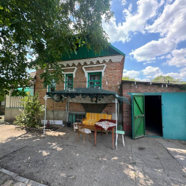 Продам дом 4-й Лутугинский проезд р-н 27 школы