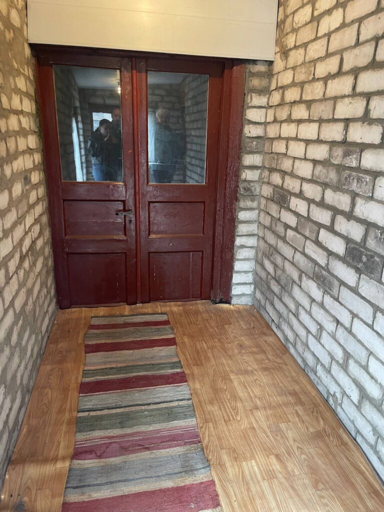 Фото №1092 Продаётся 1/2 ДОМА с мансардой ул. Успенского, р-н СШ№24.