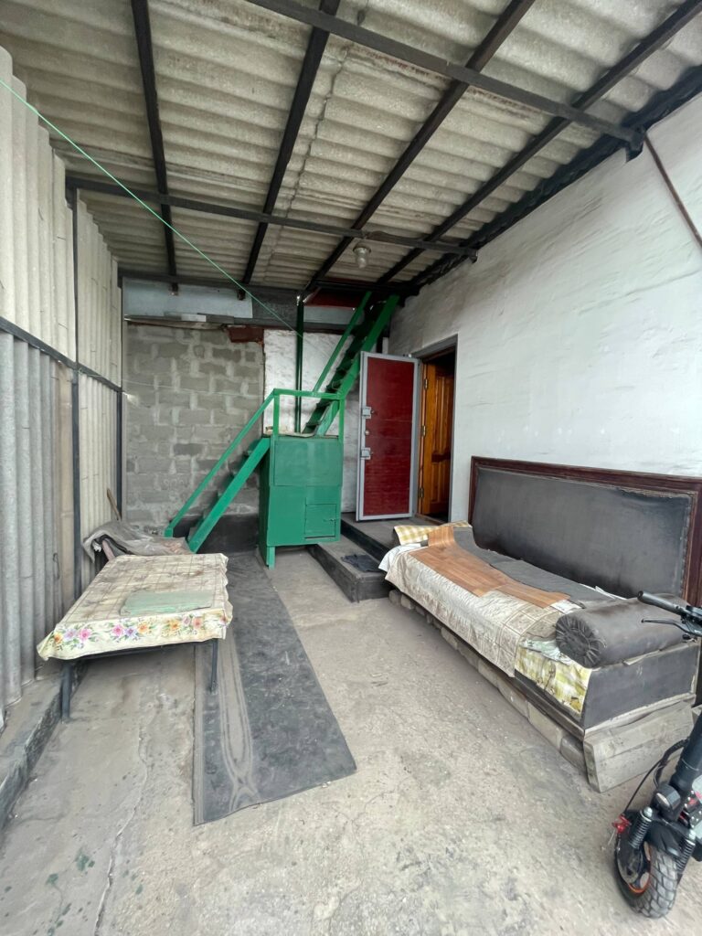 Фото №1092 Продаётся 1/2 ДОМА с мансардой ул. Успенского, р-н СШ№24.