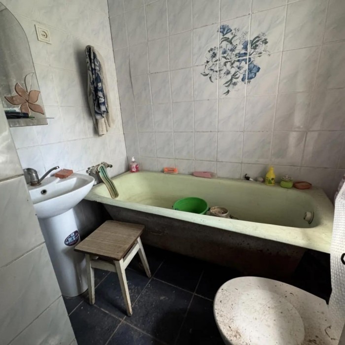Фото Продам часть дома и отдельно стоящий флигель в г. Луганск, ул. Огородная (р- н 33 школы).