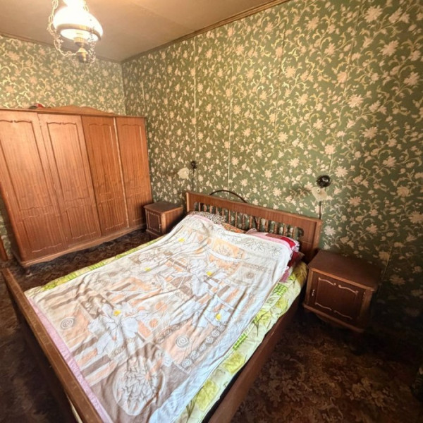 Фото Продам 3- х комн. квартиру 74 кв. м. (перепланированную в 4- комн. ), в Луганске на кв. Южный (р- н СМ Максим)