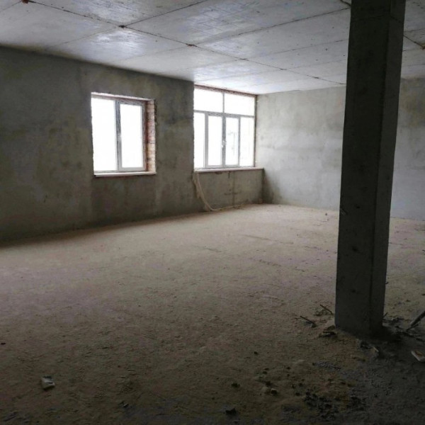 Фото Продам квартиру 84 м2 с АО в г Луганск район Мед Университета