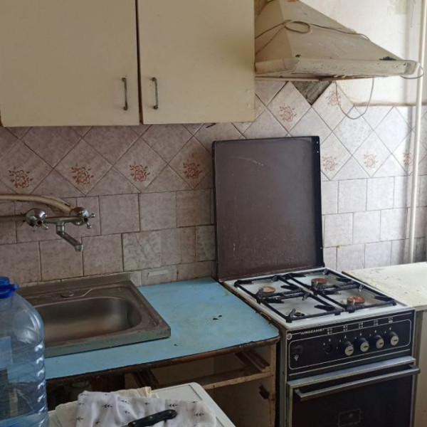 Фото Продам трёхкомнатную квартиру на кв. Дружба