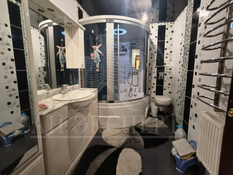 Фото Квартира г. Стаханов (ул. Шоссейная, 24А)