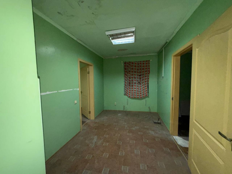 СДАМ В АРЕНДУ КОММЕРЧЕСКОЕ ПОМЕЩЕНИЕ (г. Стаханов, ул. Калинина)