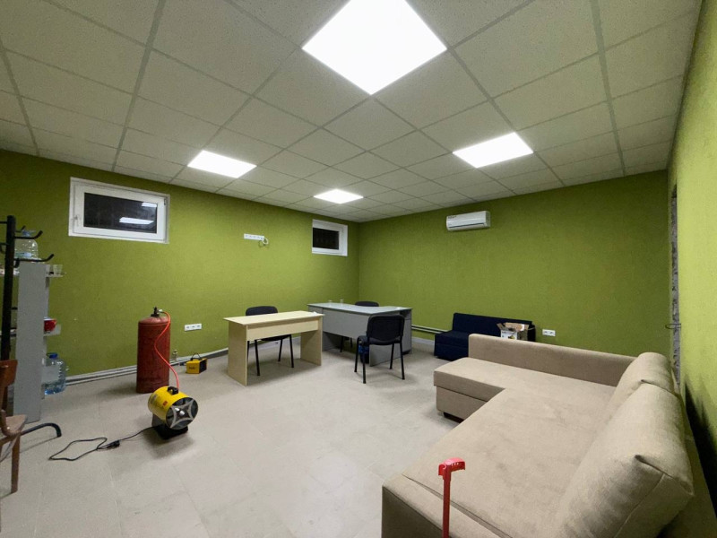 Фото СДАМ В АРЕНДУ КОММЕРЧЕСКОЕ ПОМЕЩЕНИЕ (г. Стаханов, ул. Калинина)