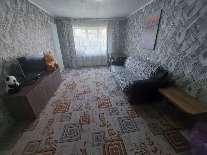 Продаётся трёхкомнатная квартира, 70 м²