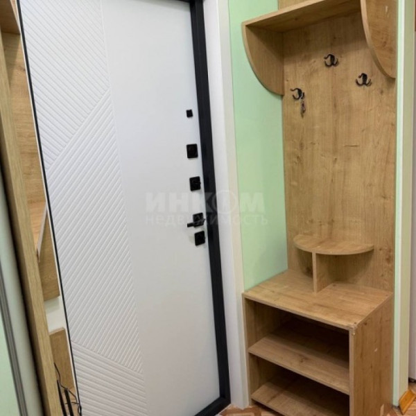 Фото Продам 2к квартиру на кв. Якира 3/9эт