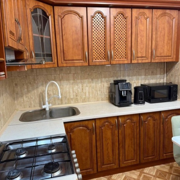 Фото Продам 2к квартиру на кв. Якира 3/9эт