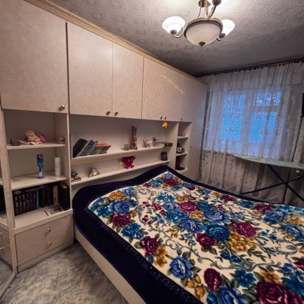Фото Продам 3-х комн квартиру в Центре г Луганск ул Героя России Зозулина