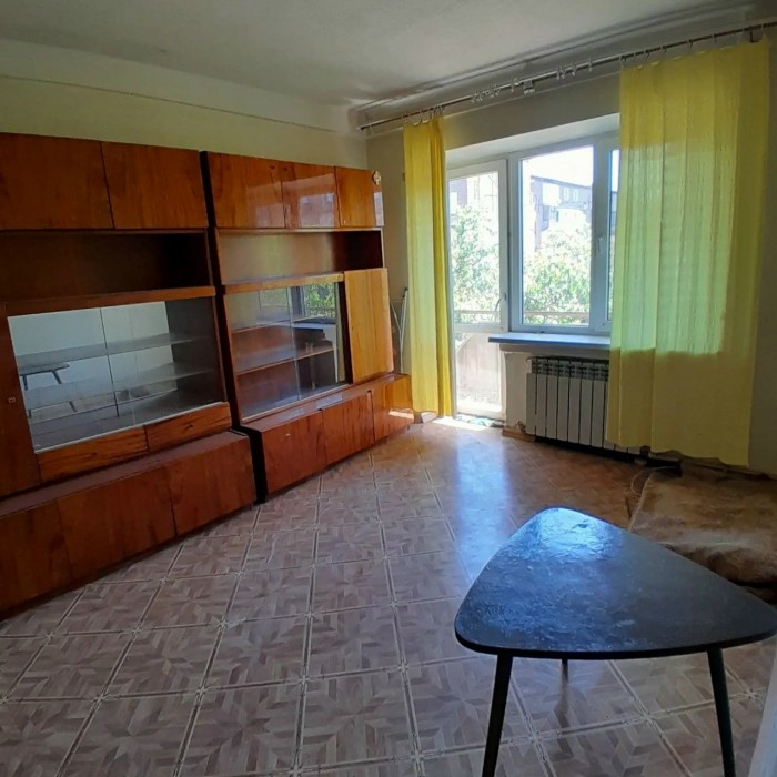 Фото 7362 Продам 1 комн. квартиру в р-не маг. "Металлург"