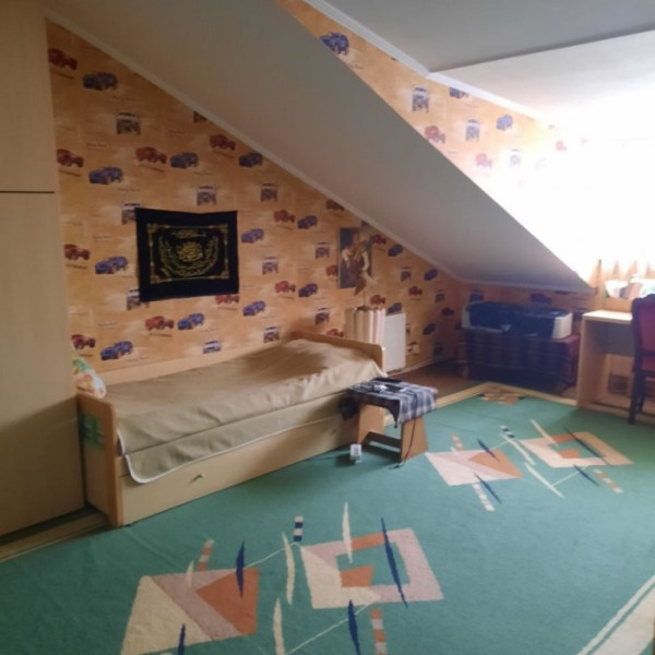 Фото Продам 2-х уровневую квартиру 196 м2 в Центре г Луганск ул Советская