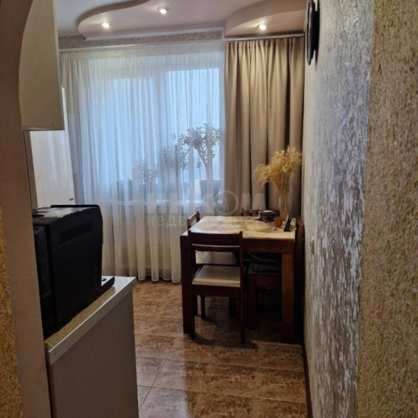 Фото Продам 3к кв. Комарова с А.О.