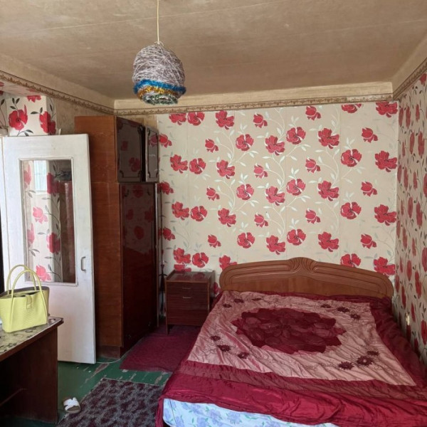 Продам 1-ю квартиру на кв. Ватутина ( район Макдональдса)