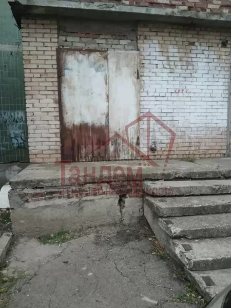 Фото Продам нежилое помещение Площадь-45м2.  2-комнаты, без коммуникаций ( это жилой дом, коммуникации по - Объект №545