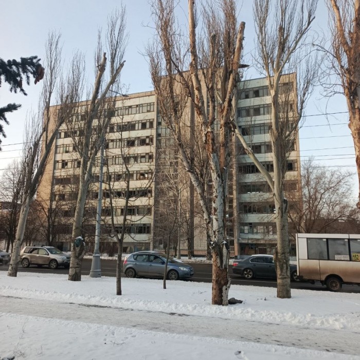 Продам офисное здание 7633 м2 в Центре г. Луганск