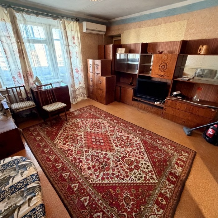 Фото Сдам долгосрочно 2- к. квартиру, в центре Луганска, ул. Оборонная (р- н пед. университета).