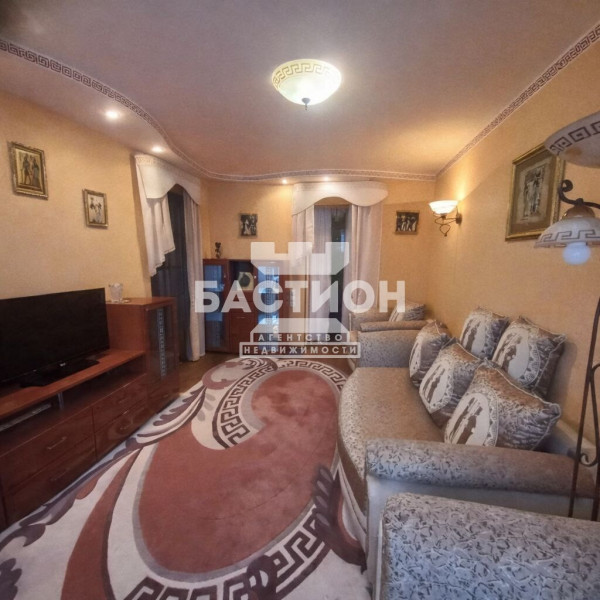 Фото 3-х комнатная квартира, ул. Липовенко 8, ID: 2034601