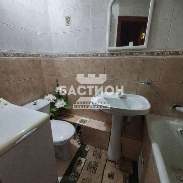 Фото 3-х комнатная квартира, ул. Липовенко 8, ID: 2034601