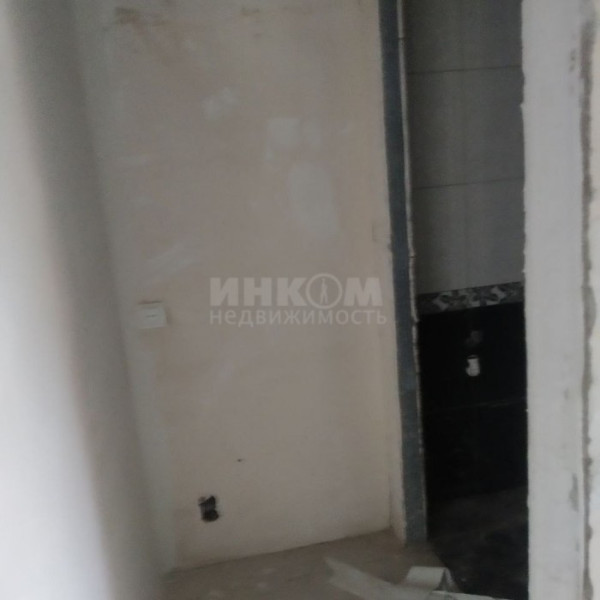 Фото Продам нежилое помещение 45 м2 в городе Луганск квартал Мирный