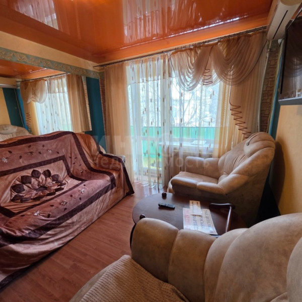 Фото Продам 2к В.В. Шевченко Центр