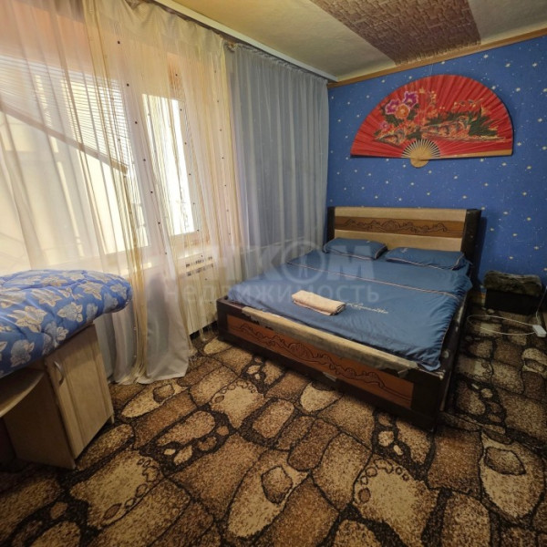 Фото Продам 2к В.В. Шевченко Центр