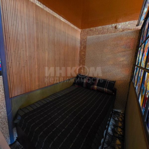 Фото Продам 2к В.В. Шевченко Центр