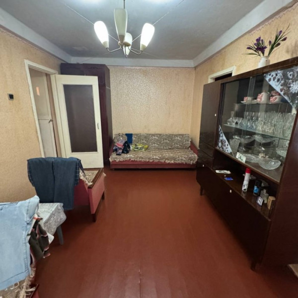 Фото Продам 3-х комнатную квартиру кв. Комарова