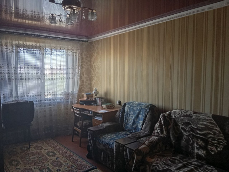 Фото Продаётся 2-комнатная квартира в городе Брянка, микрорайон 4, дом 36.