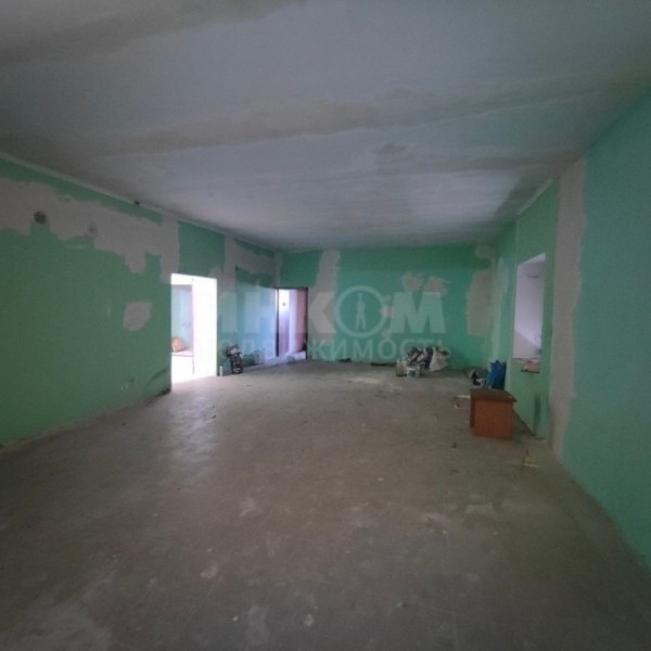 Фото Продам коммерческое помещение 301 м2 в городе Луганск