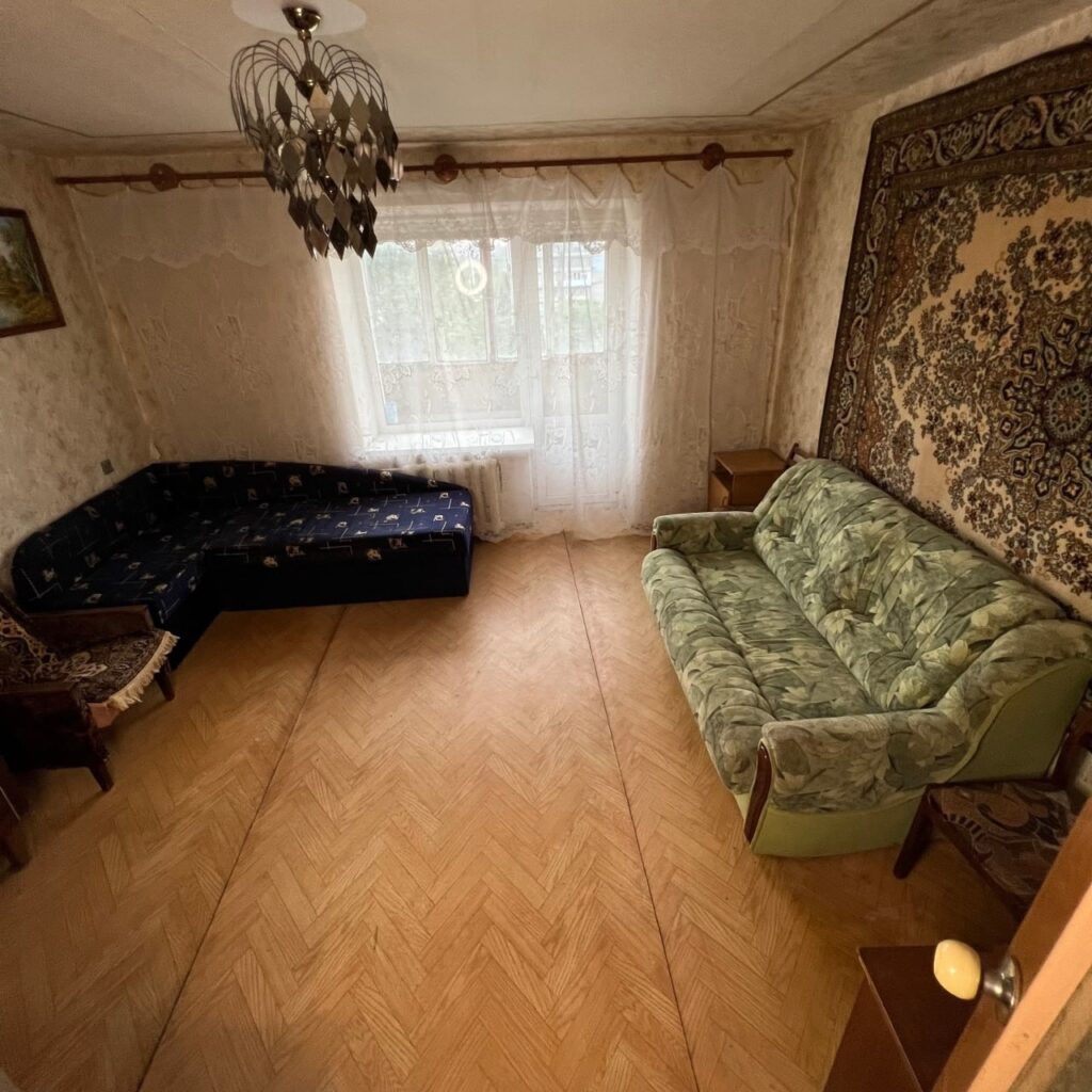 №1006 Продаётся 3 комн. кв-ра, ул. Гмыри, р-н СШ №6