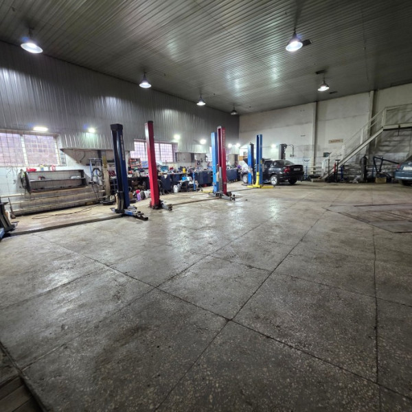 Фото СТО 615м2 рн. 5-й Школы