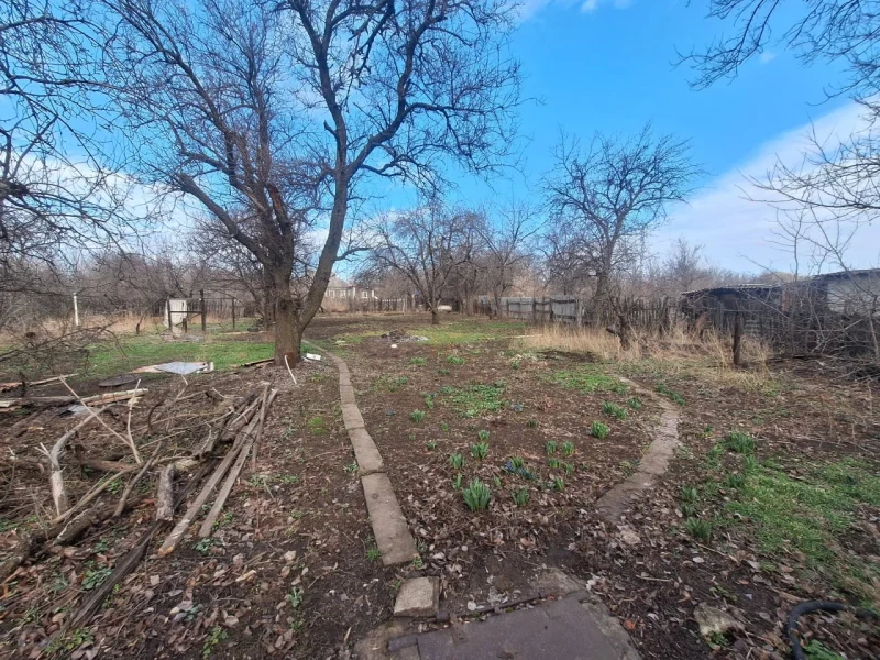 Фото Продаётся 4-комнатный дом в городе Стаханов, ул. Ньютона.