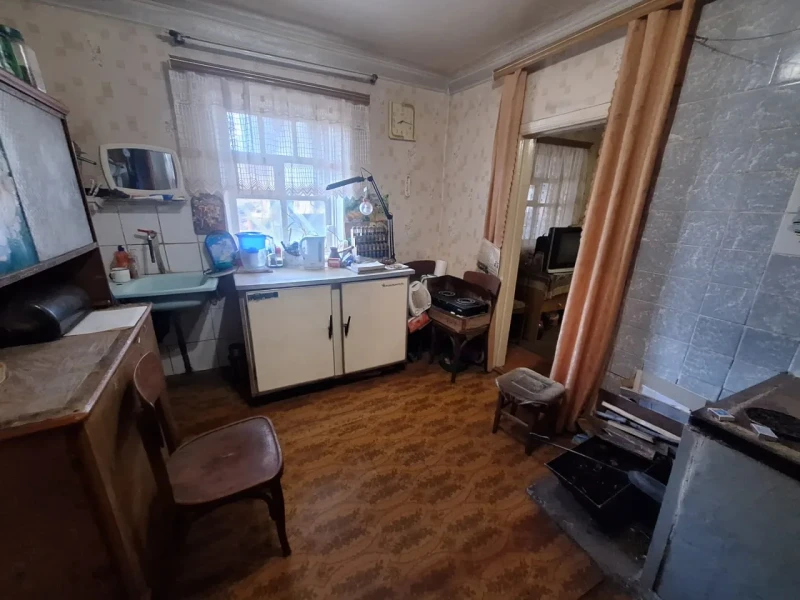 Фото Продаётся 4-комнатный дом в городе Стаханов, ул. Ньютона.