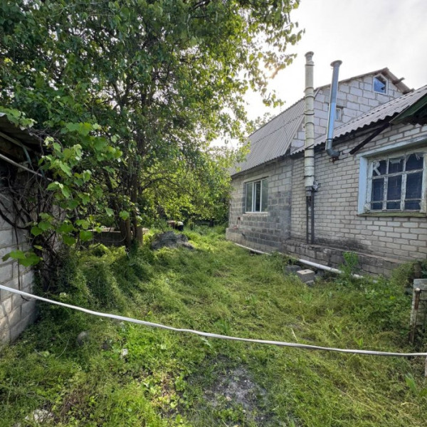 Фото Продам дом в Станице Луганской по ул. Шевченко