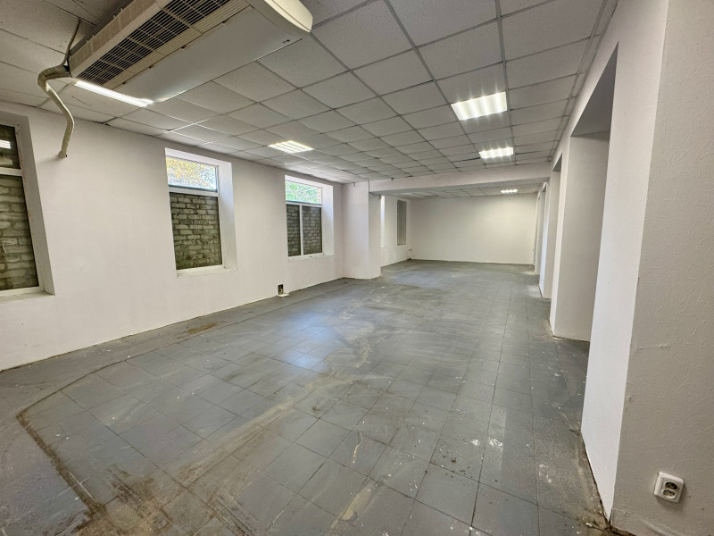 Фото ПРОДАМ КОММЕРЧЕСКОЕ ПОМЕЩЕНИЕ (г. Золотое, Солнечный квартал, д. 2)