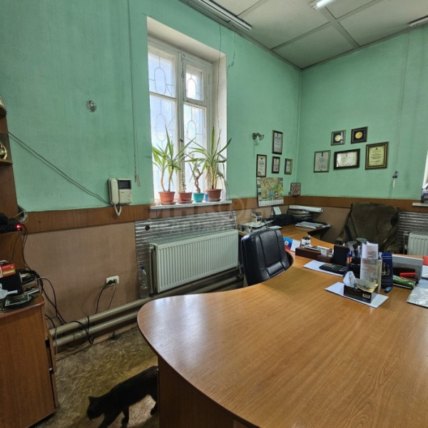 Продам действующие производственные помещения в г. Луганск, кв. Гаевого