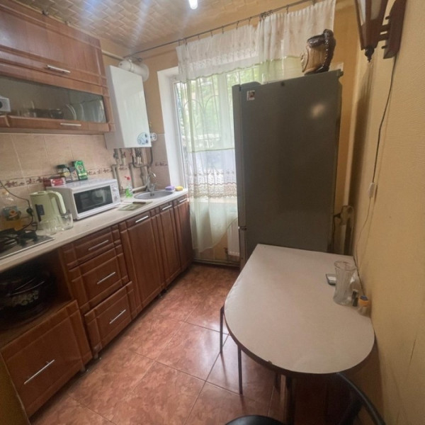 Продам 2-х комн квартиру с АО в городе Луганск квартал 50-лет Октября