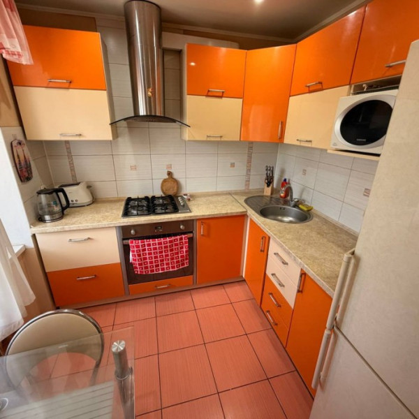 Фото Продам 3- х комн. квартиру 54 кв. м. в Луганск, кв. Гаевого (остановка Буревестник)