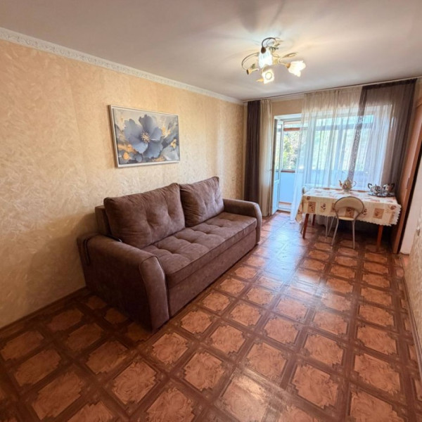 Фото Продам 3- х комн. квартиру 54 кв. м. в Луганск, кв. Гаевого (остановка Буревестник)