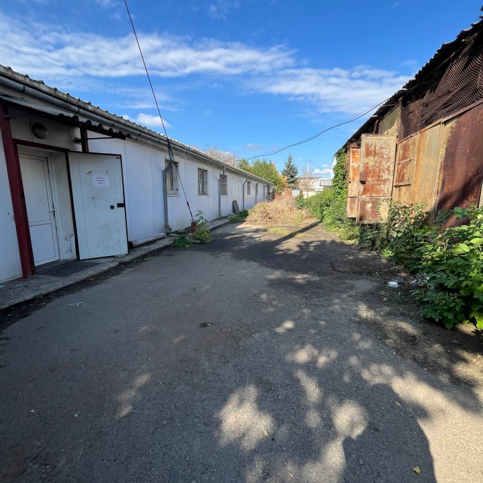 Фото Сдам в долгосрочную аренду торговую базу (в районе Лутугинской). Первая Линия